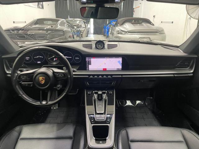 2021 Porsche 911 Carrera