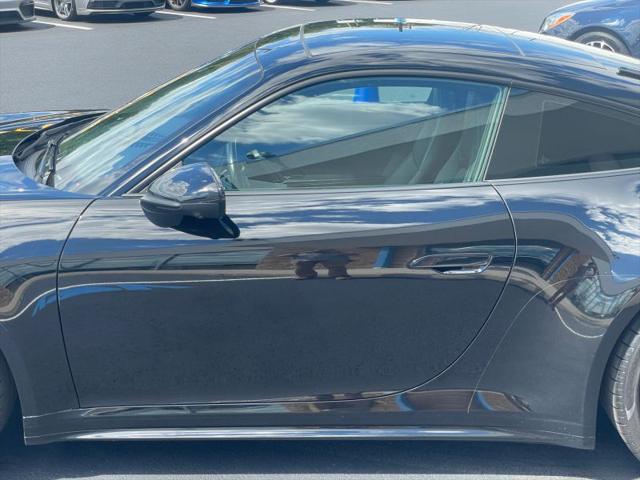 2021 Porsche 911 Carrera