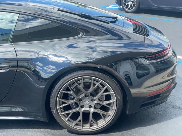 2021 Porsche 911 Carrera