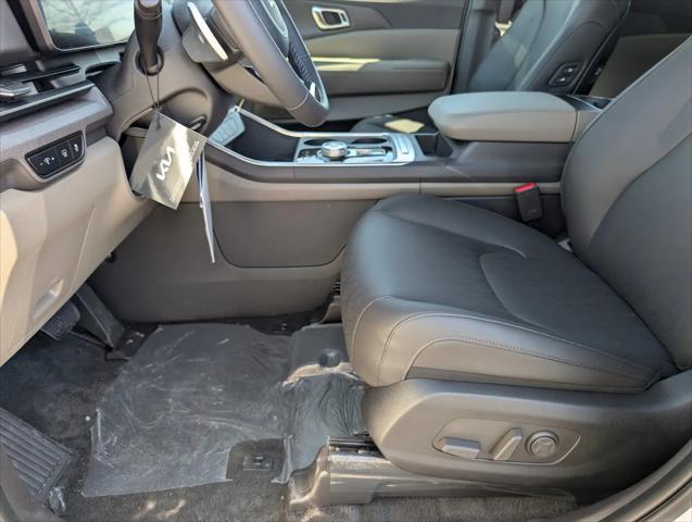 2026 Kia Carnival MPV EX
