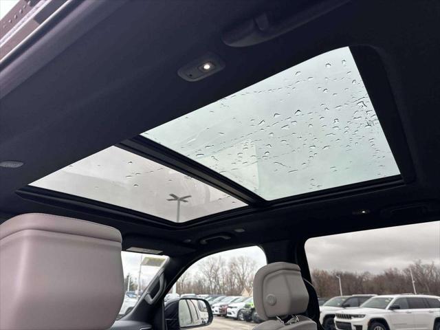 2026 Jeep Grand Wagoneer L 4x4