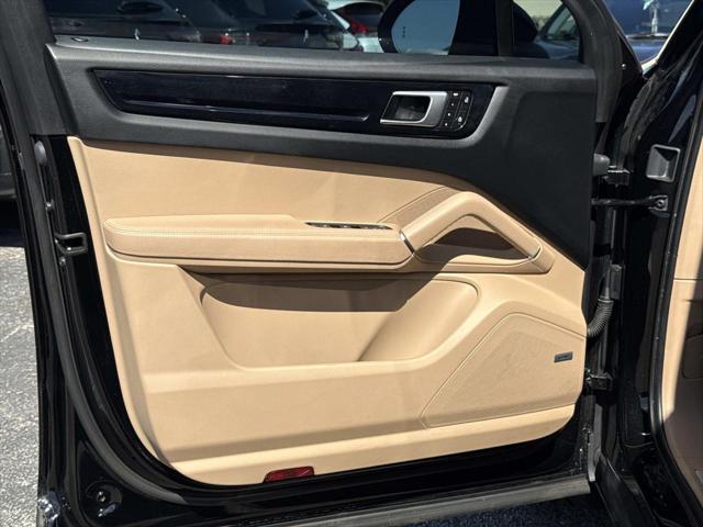 2022 Porsche Cayenne Platinum Edition