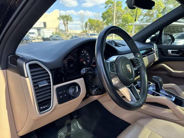 2022 Porsche Cayenne Platinum Edition