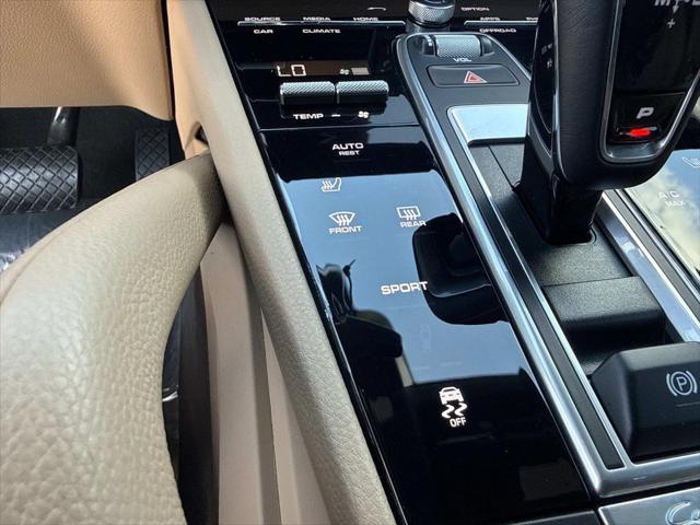 2022 Porsche Cayenne Platinum Edition