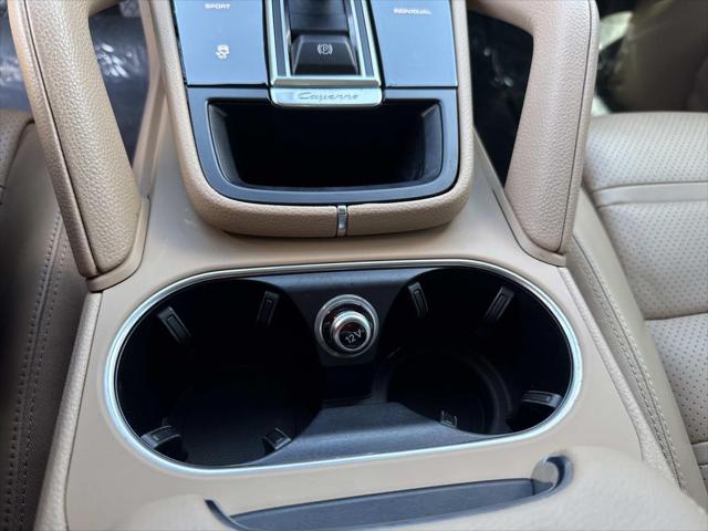 2022 Porsche Cayenne Platinum Edition