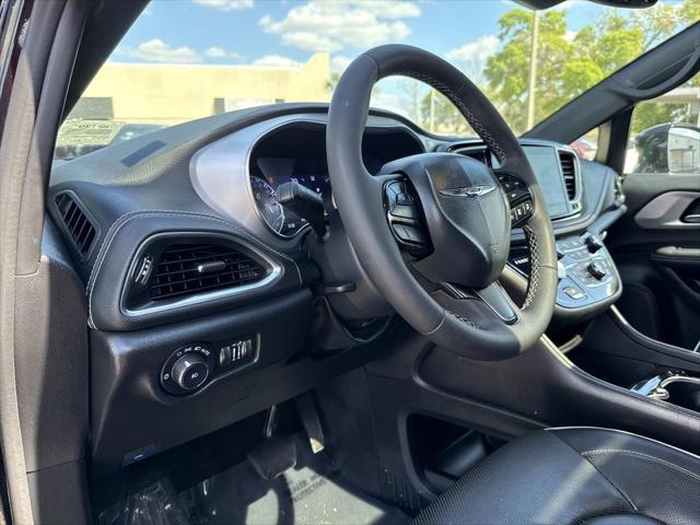 2025 Chrysler Pacifica Limited