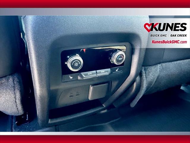 2026 GMC Acadia AT4 AWD