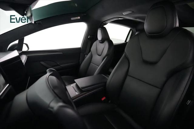 2023 Tesla Model X Standard Range