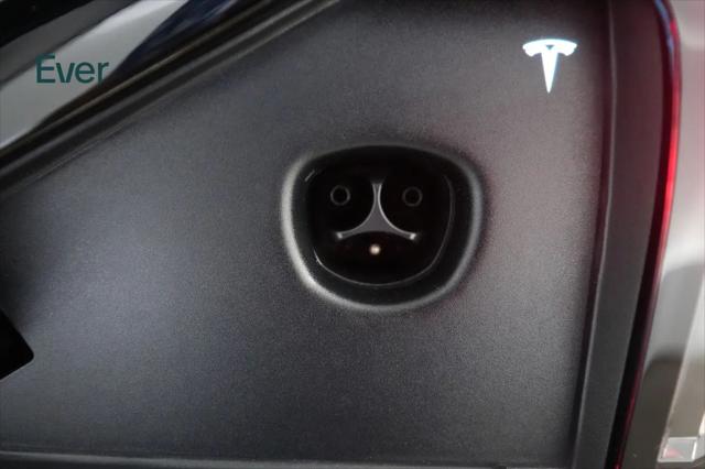 2023 Tesla Model X Standard Range
