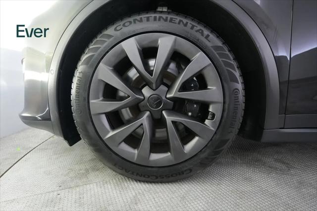 2023 Tesla Model X Standard Range