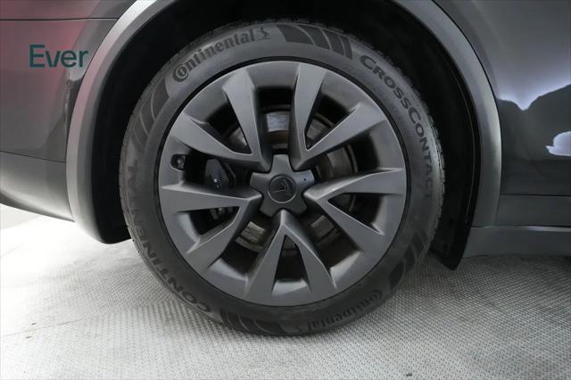 2023 Tesla Model X Standard Range