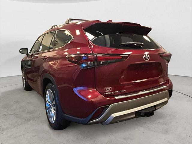 2026 Toyota Highlander Hybrid Platinum
