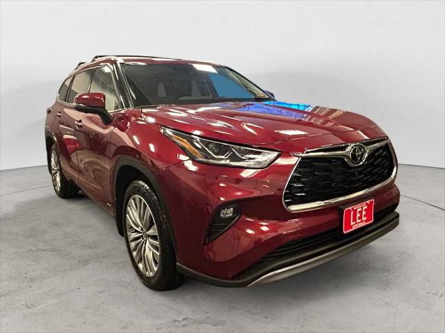 2026 Toyota Highlander Hybrid Platinum