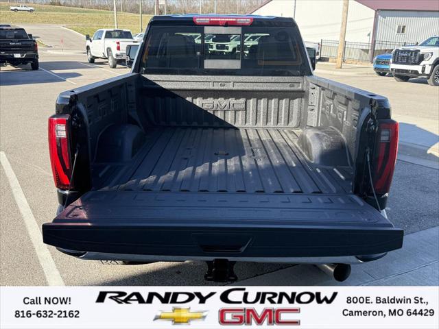 2026 GMC Sierra 2500HD Crew Cab, Standard Bed, SLT, 4WD
