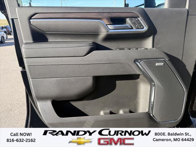 2026 GMC Sierra 2500HD Crew Cab, Standard Bed, SLT, 4WD