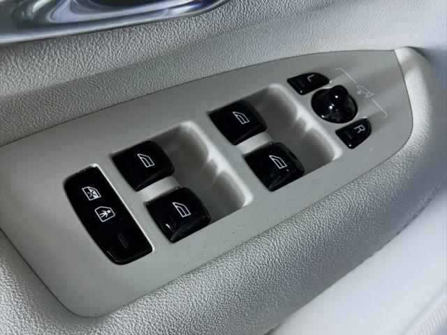 2026 Volvo XC90 Plug-In Hybrid Ultra, T8 AWD, Electric/Gasoline, Bright, 7 Seats