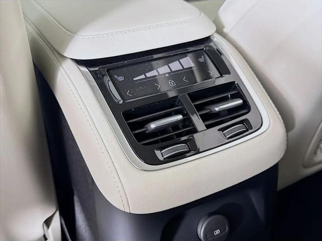 2026 Volvo XC90 Plug-In Hybrid Ultra, T8 AWD, Electric/Gasoline, Bright, 7 Seats