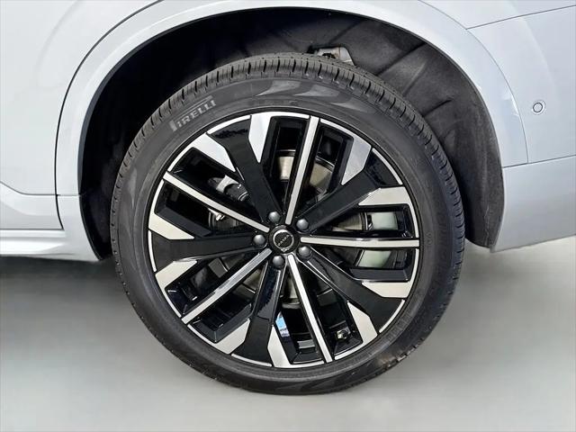 2026 Volvo XC90 Plug-In Hybrid Ultra, T8 AWD, Electric/Gasoline, Bright, 7 Seats