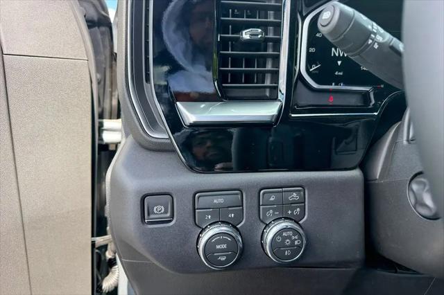 2026 GMC Sierra 1500 Crew Cab, Short Bed, SLT, 4WD