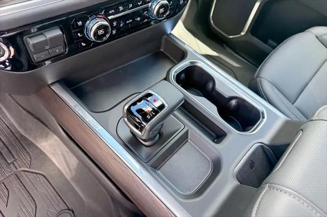 2026 GMC Sierra 1500 Crew Cab, Short Bed, SLT, 4WD