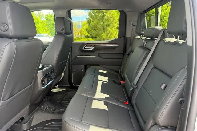 2026 GMC Sierra 1500 Crew Cab, Short Bed, SLT, 4WD