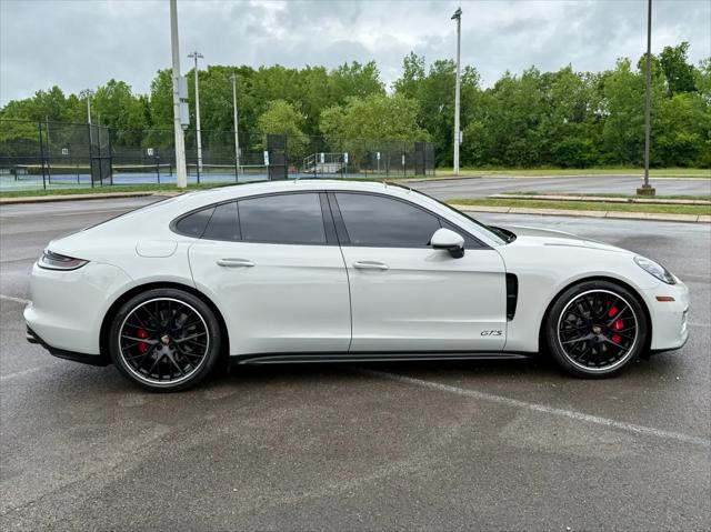 2022 Porsche Panamera GTS