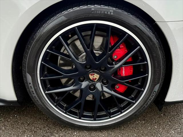 2022 Porsche Panamera GTS