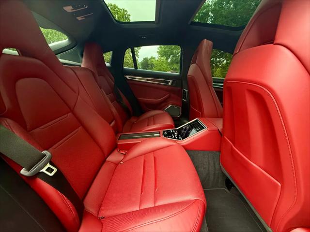 2022 Porsche Panamera GTS