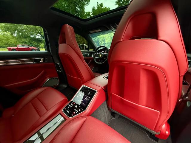 2022 Porsche Panamera GTS