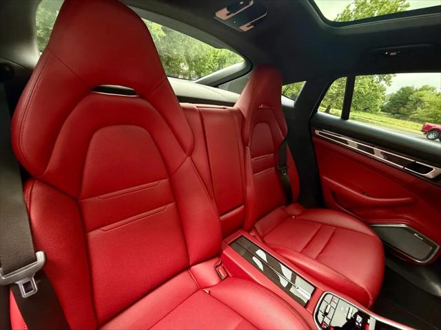 2022 Porsche Panamera GTS