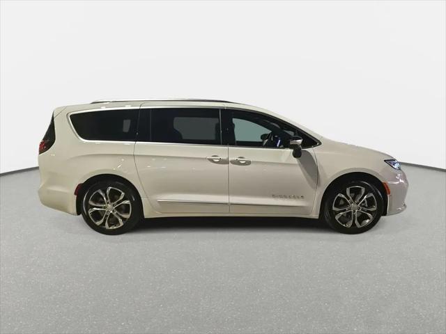 2026 Chrysler Pacifica Pinnacle
