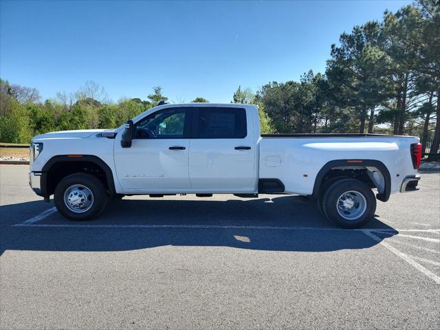 2026 GMC Sierra 3500HD Crew Cab, Long Bed, Pro Dual Rear Wheel, 4WD