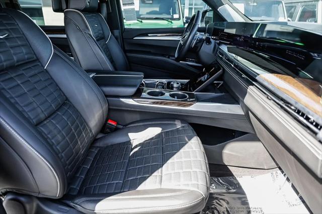2025 Cadillac Escalade ESV Sport Platinum
