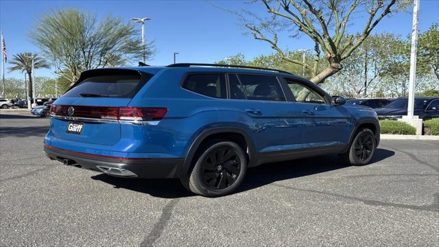 2026 Volkswagen Atlas SE with Technology