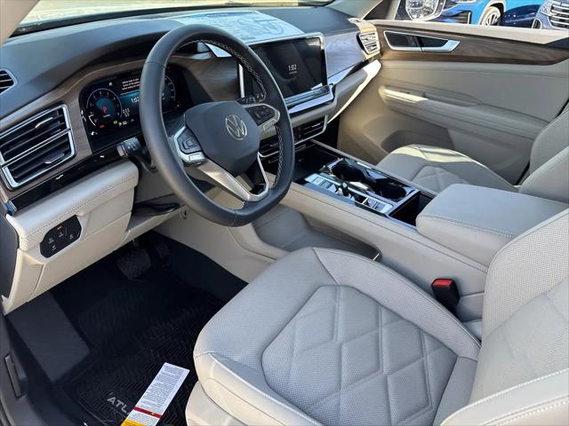 2026 Volkswagen Atlas SE with Technology