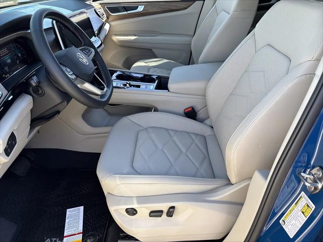 2026 Volkswagen Atlas SE with Technology
