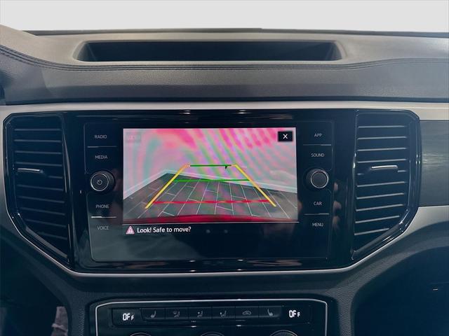 2022 Volkswagen Atlas 2.0T SE w/Technology