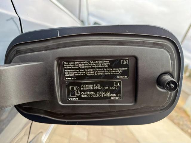 2026 Volvo XC90 Plug-In Hybrid Plus, T8 AWD, Electric/Gasoline, Bright, 6 Seats