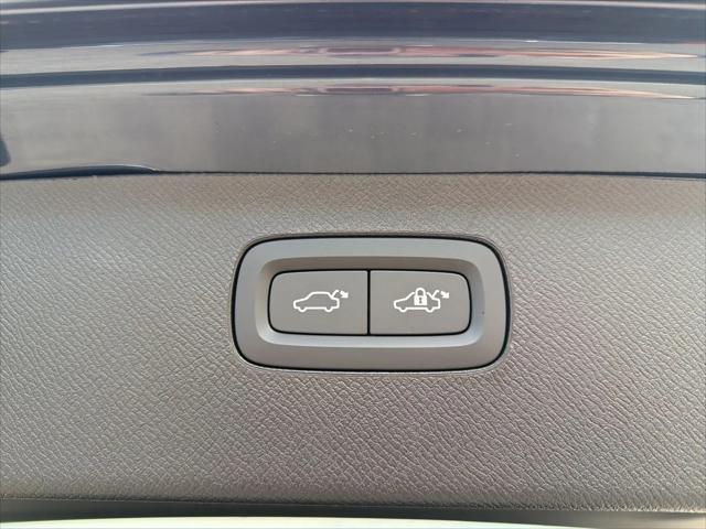 2026 Volvo XC90 Plug-In Hybrid Plus, T8 AWD, Electric/Gasoline, Bright, 6 Seats
