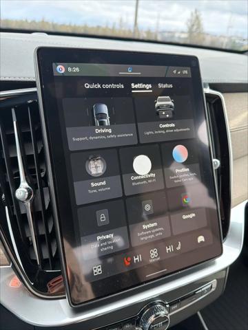 2026 Volvo XC90 Plug-In Hybrid Plus, T8 AWD, Electric/Gasoline, Bright, 6 Seats