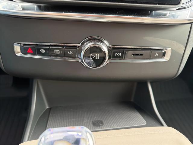 2026 Volvo XC90 Plug-In Hybrid Plus, T8 AWD, Electric/Gasoline, Bright, 6 Seats