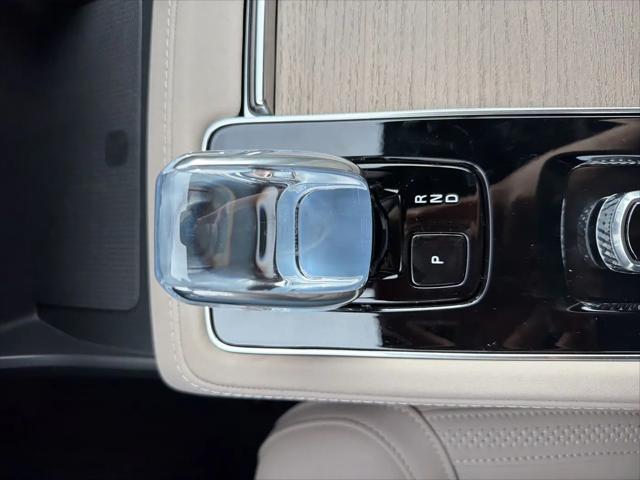 2026 Volvo XC90 Plug-In Hybrid Plus, T8 AWD, Electric/Gasoline, Bright, 6 Seats