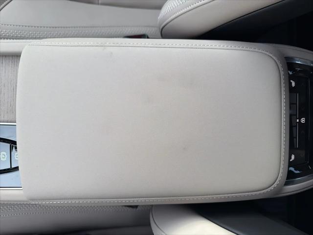 2026 Volvo XC90 Plug-In Hybrid Plus, T8 AWD, Electric/Gasoline, Bright, 6 Seats