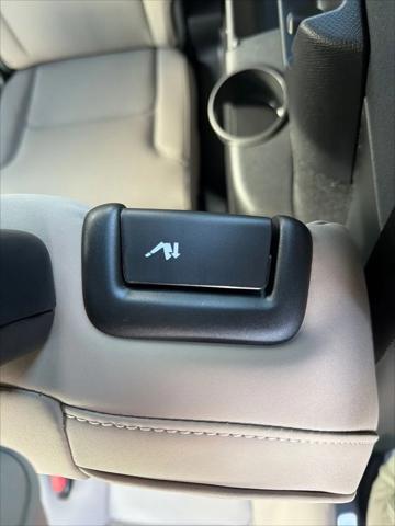 2026 Volvo XC90 Plug-In Hybrid Plus, T8 AWD, Electric/Gasoline, Bright, 6 Seats