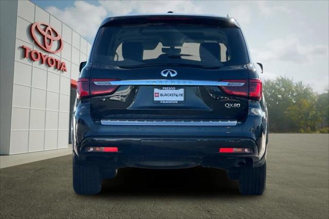 2023 INFINITI QX80 LUXE