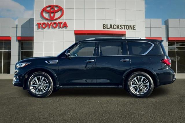 2023 INFINITI QX80 LUXE