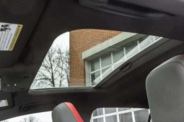 2023 Volkswagen Golf GTI 2.0T Autobahn