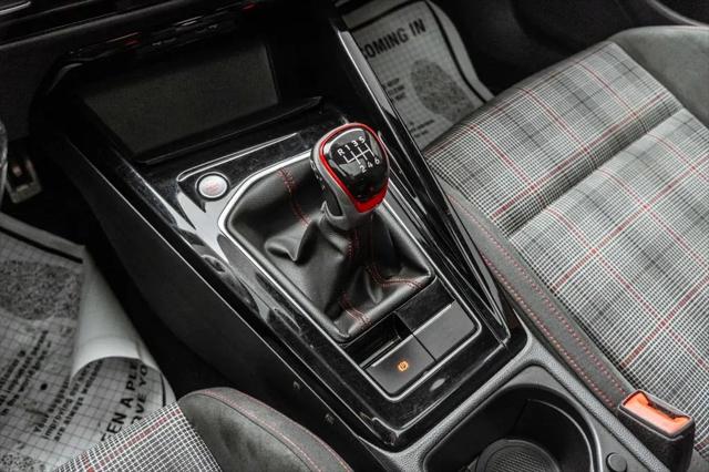 2023 Volkswagen Golf GTI 2.0T Autobahn
