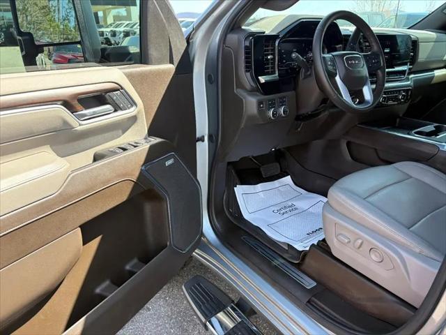 2024 GMC Sierra 2500HD 4WD Crew Cab Standard Bed SLT