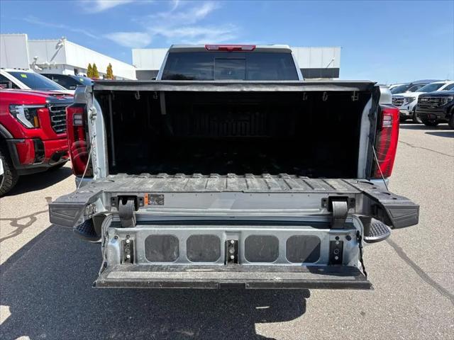 2024 GMC Sierra 2500HD 4WD Crew Cab Standard Bed SLT